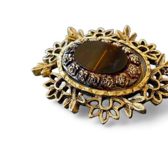 Vintage Gold Tone Root Beer Glass Victorian Style Brooch Filigree Dimensional - Picture 10 of 10